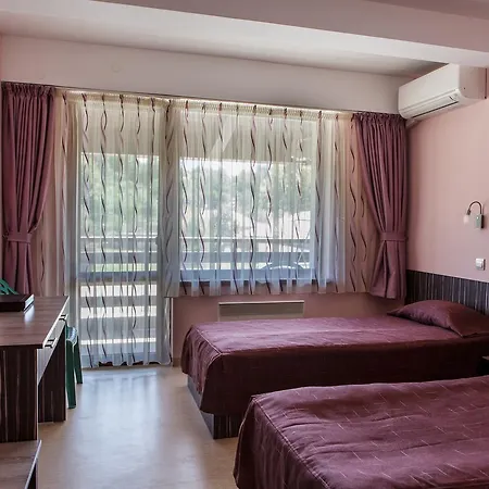 Family Hotel 2*